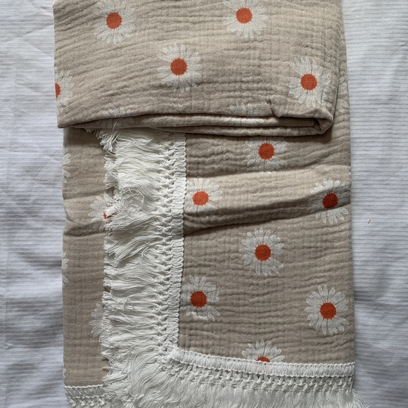 Baby Swaddle- Sun Flower - Picture 3 of 5